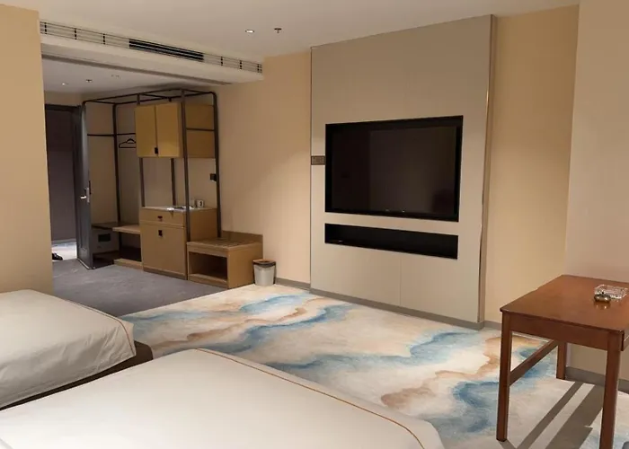 فندق Jiangnan International 4*